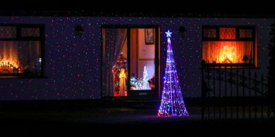 An slabhra teaghlaigh a chuireann loinnir i soilse na Nollag