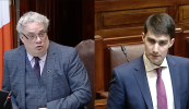 Easaontas idir an freasúra agus an Rialtas roimh thús na chéad chéime eile den bhille teanga