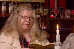 FÍSEÁN: Dán nua do Pheig Sayers ó Nuala Ní Dhomhnaill le cloisteáil ar chlár nua