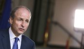 Díolfaidh Fianna Fáil as polasaí lochtach tithíochta an rialtais