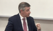 ‘Níl aon fhadhb faoin spéir agam le hacht Gaeilge’ – iarsheanadóir aontachtach imithe leis an UUP