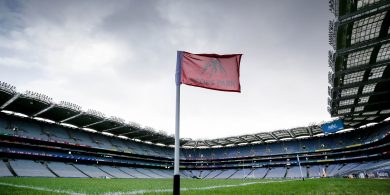 An t-éileamh chun struchtúr na craoibhe peile a athrú ag bailiú nirt roimh vóta na cinniúna