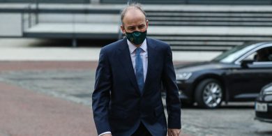 Tá an víreas ag léiriú arís dúinn cé atá i gceannas dáiríre
