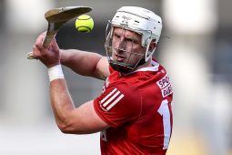 Deontas na n-imreoirí agus teorainn an amaitéarachais, agus slán le Hoggie