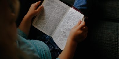 ‘Níl aon rud le léamh agam, Mamaí’