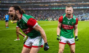 Beidh ar chosantóirí Mhaigh Eo bheith ar a n-airdeall chun faobhar Ros Comáin a mhaolú