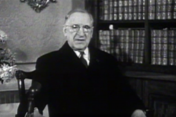 Cé a cheapfadh go ndeachaigh Dev gar go maith d’áit ar fhoireann rugbaí na hÉireann