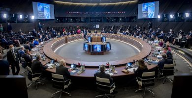 Cogadh ní síocháin – cén fáth a bhfuil NATO ann?