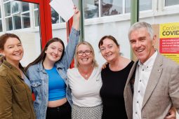 GAILEARAÍ: Scoláirí Ardteiste na Ceathrún Rua sásta lena dtorthaí