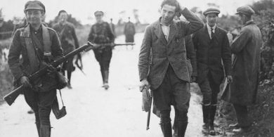 Saothar tathagach faoi thréimhse chinniúnach chorrach i stair na hÉireann