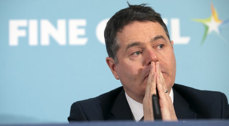 Fágáil, fostaíocht, feitheamh agus f-fhocail eile