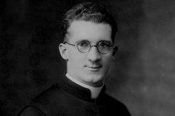 ‘Pimpernel sa Vatican’ – 125 bliain ó shin a rugadh Hugh O’Flaherty, fathach fir
