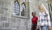 GNÉ-ALT FÓGRAÍOCHTA: Deiseanna ardoideachais ar fáil ar chláir Rochtana Ollscoil na Gaillimhe