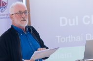 ‘Gadaíocht chultúrtha is ea Ceathrú Ghaeltachta a thabhairt ar cheantar Bhóthar na bhFál’ – Ó hÉallaithe