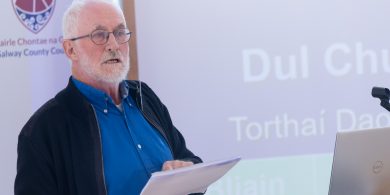 ‘Gadaíocht chultúrtha is ea Ceathrú Ghaeltachta a thabhairt ar cheantar Bhóthar na bhFál’ – Ó hÉallaithe