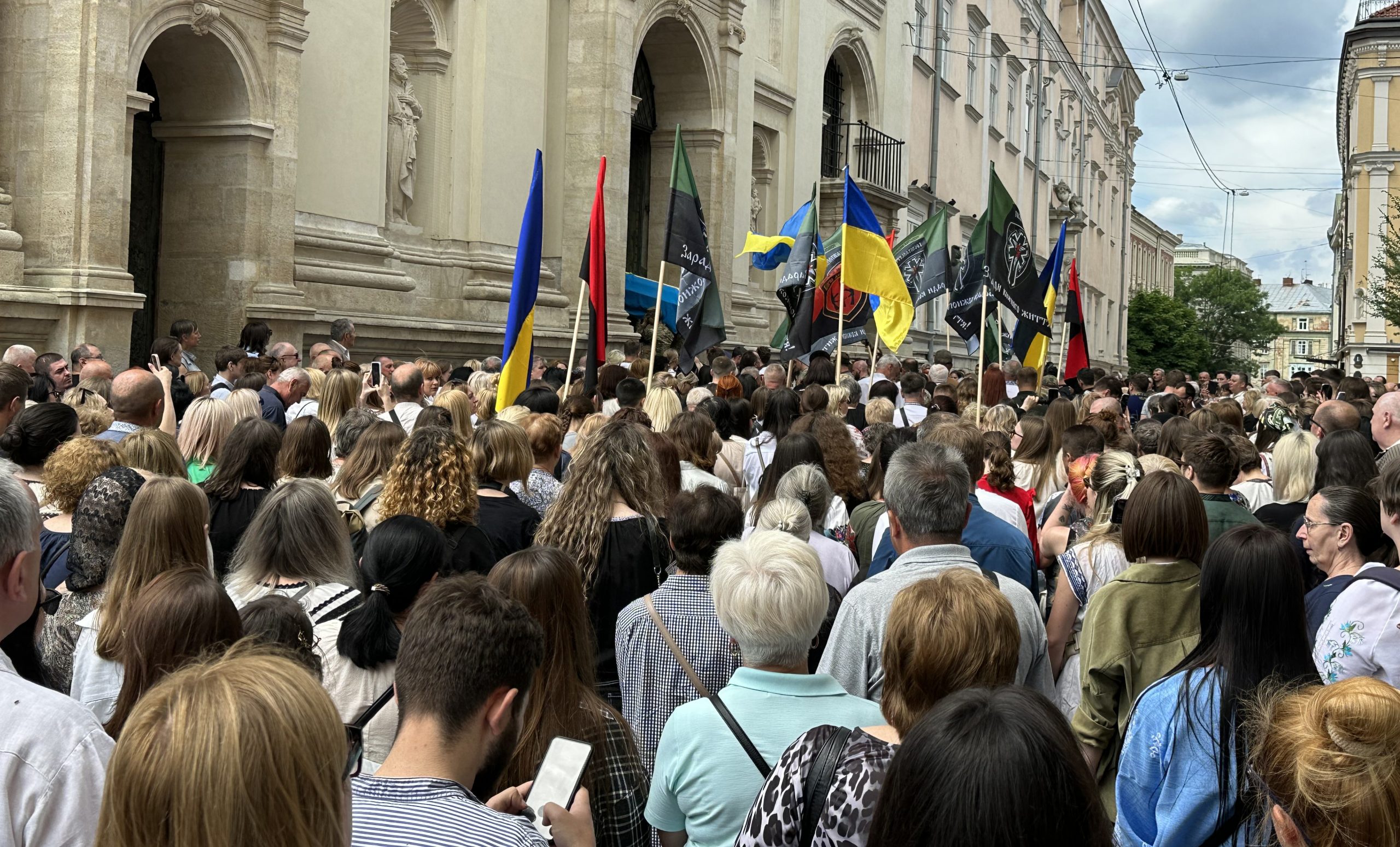 Más crá croí an easpa leictreachais in Lviv, ní faic é i gcomparáid leis an mbriseadh croí 