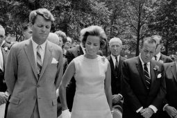 Slán le Camelot – Ethel Kennedy an duine deireanach ó ré ar leith