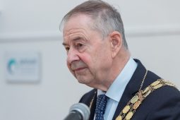‘Bheadh Éamon ina uachtarán an-mhaith’ – Ó Cuív molta mar rogha Fhianna Fáil don toghchán ag Teachta Dála ó Ghaillimh Thiar