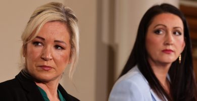 Sinn Féin leochaileach roimh Ard-Fheis i mBéal Feirste