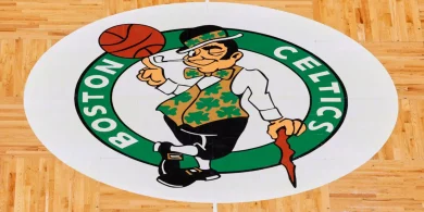 Ní foláir ach beagán de mhianach an leipreacháin a bheith ag baint le hiar-úinéirí na Celtics agus pota óir tugtha leo