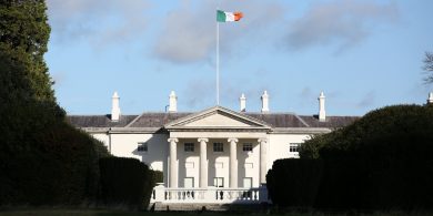 Ní theastaíonn feachtas fada uachtaránachta ó pháirtithe ar bith