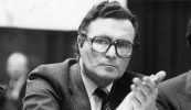 ‘Bhí géarchúis, gaois agus tuiscint ag baint leis’ – Paddy O’Toole, iar-aire na Gaeltachta, ar shlí na fírinne