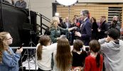 ‘Ná creid duine ar bith go hiomlán’ – 20 nod don iriseoir óg