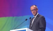Teipthe ar Merz faomhadh an Bundestag a fháil le bheith ina sheansailéir