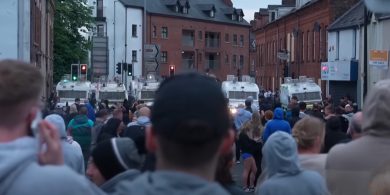 Bithiúntas ciníoch atá ann agus meatacht is ea é aon rud eile a rá