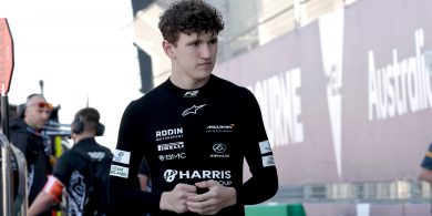 Alex Dunne Uíbh Fhailí á stiúradh ag a aisling