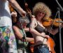 Caithfear cuireadh go dtí an tOireachtas a thabhairt do cheannródaí ceoil na hIorua
