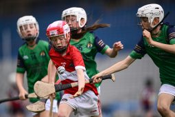 ‘Nuair a fhéachann tú ar ghasúir ag iomáint thall sa Phalaistín, níl aon chúis nach mbeadh na scileanna acu anseo’ – an iomáint á scaipeadh i gcroílár na caide