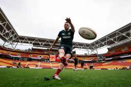 Na Leoin réidh le tabhairt faoin Astráil faoi dheireadh ach bí cinnte go mbeidh cleas nó dhó réitithe ag Joe Schmidt