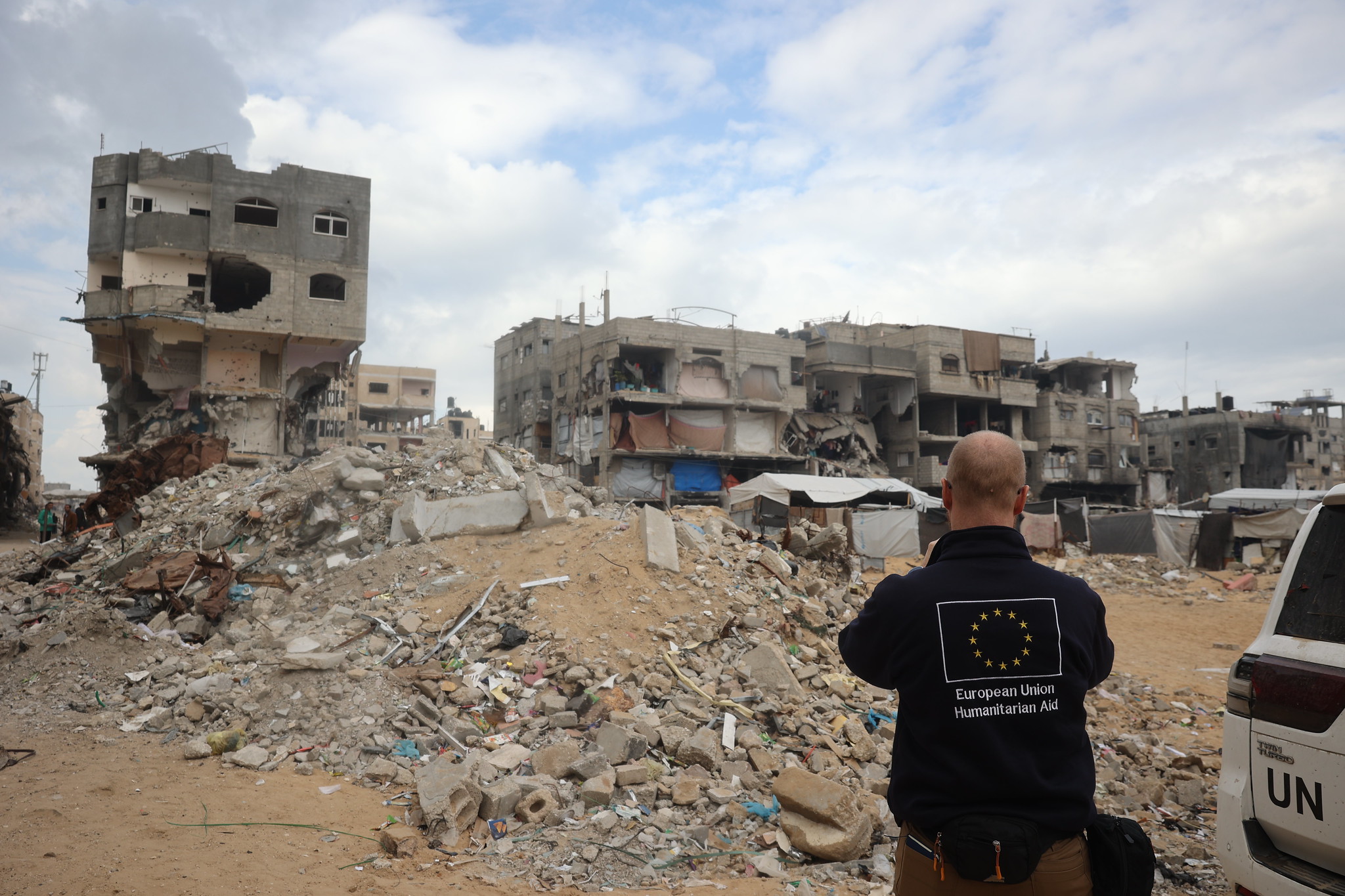 ‘Tá gorta ag tarlú os comhair ár gcuid súl’ – éileamh idirnáisiúnta déanta ar Iosrael cúnamh daonnúil a ligean isteach go Gaza