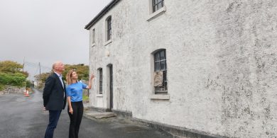 An chéad chéim eile in athfhorbairt ionad oidhreachta Árann glactha ag Údarás na Gaeltachta