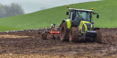 Rabhadh faoi shárú an dlí faighte ag 3,500 úinéir talún in Albain