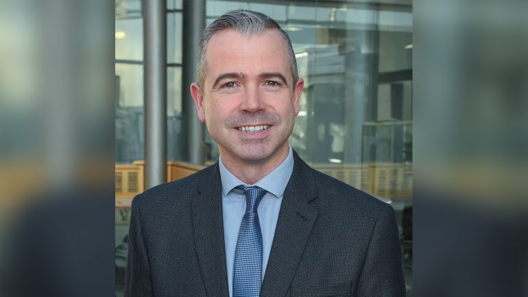 ‘Táim ag teacht isteach chuig an ról seo ag tráth nimhneach’ – Coimisinéir Gaeilge an Tuaiscirt