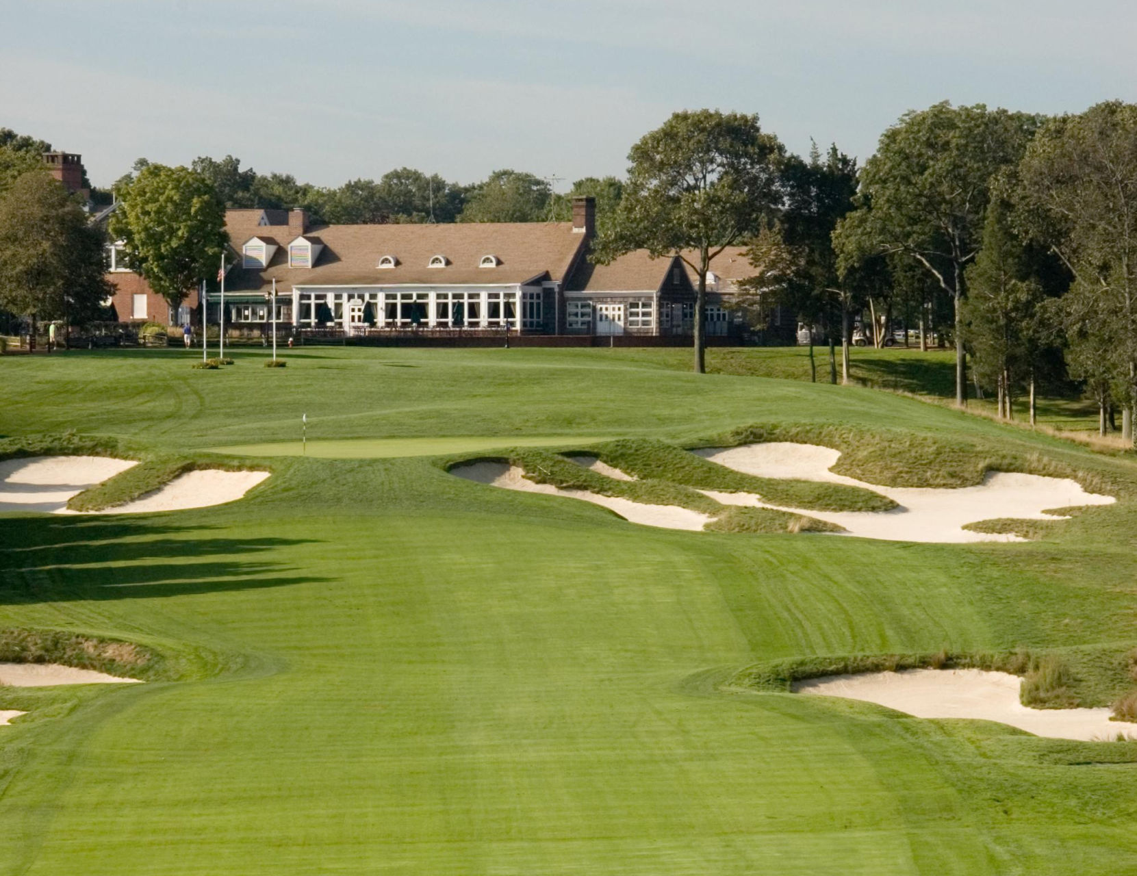 Thug na fógraí go geata Bethpage mé ach thug a bhfaca mé ansiúd orm iompú ar mo sháil