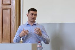 Gradam Eorpach don téarmaíocht le bronnadh ar thaighdeoir Éireannach