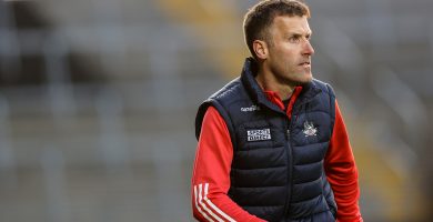 Obair Ben O’Connor agus a fhoireann bainistíochta le moladh