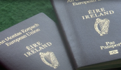 ‘Tar anseo, amharc inár súile agus inis dúinne nach Éireannaigh iomlána muidne’ – cead vótála á lorg i gCarn Tóchair