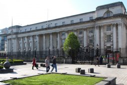 ‘Beidh ceisteanna práinneacha ag fanacht ar an Choimisinéir Gaeilge’