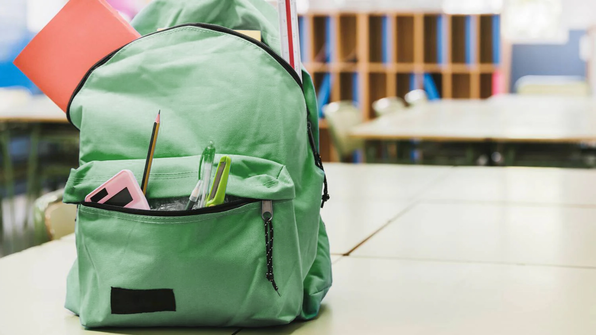 11 téacsleabhar nua á gcur ar fáil d’iar-bhunscoileanna lán-Ghaeilge