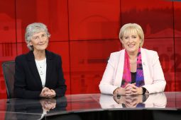 Ní oibreodh díospóireacht dhátheangach agus ní bheadh pobal na Gaeilge sásta lena leithéid – TG4