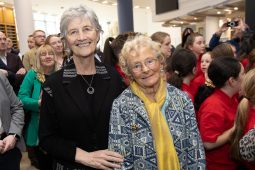 An tUachtarán tofa ag Oireachtas na Samhna i mBéal Feirste