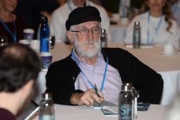 Géarchéim thithíochta na Gaeltachta – easpa comhoibrithe idir eagrais stáit an bhunfhadhb