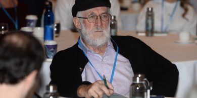 Géarchéim thithíochta na Gaeltachta – easpa comhoibrithe idir eagrais stáit an bhunfhadhb