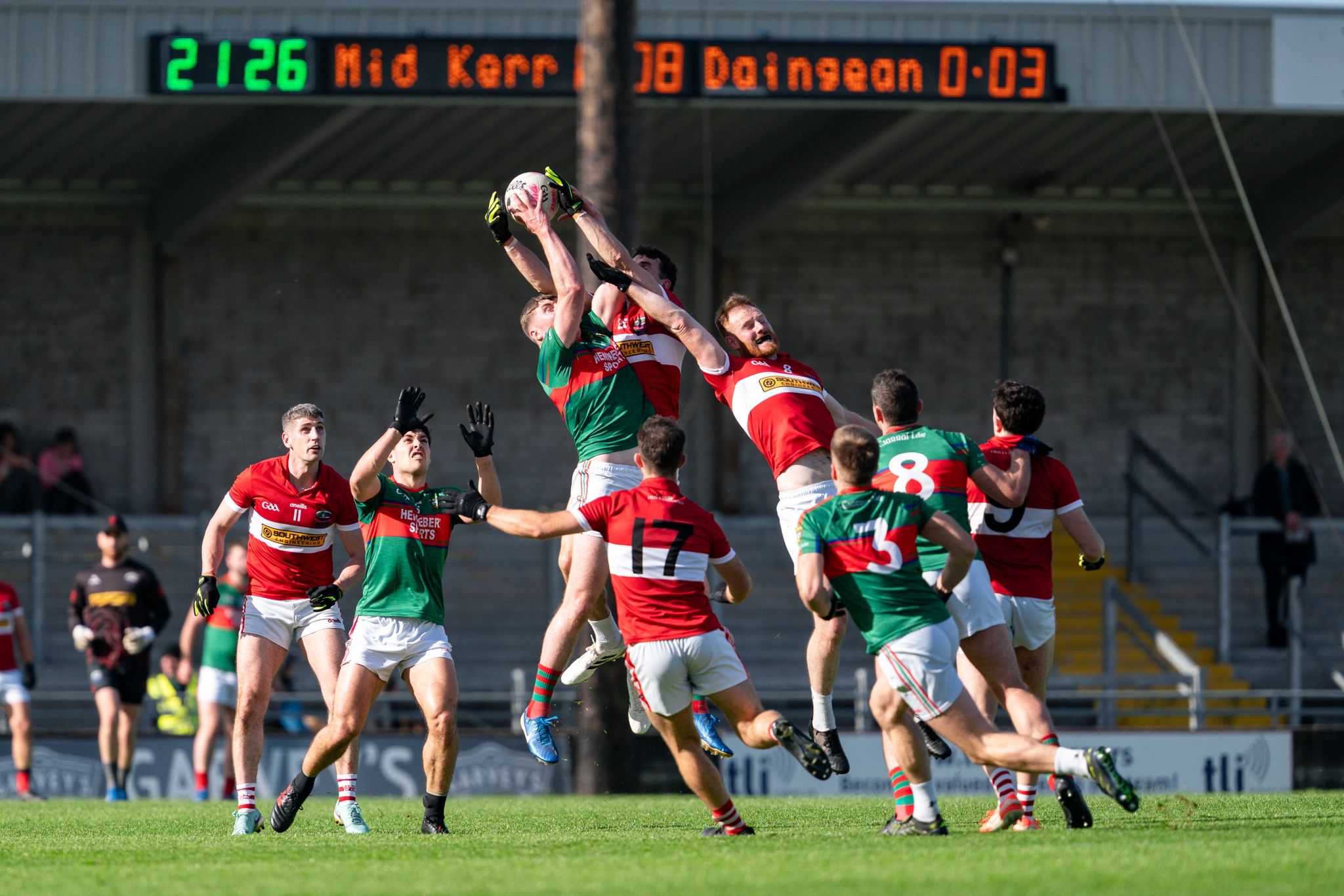 An Daingean tríd go dtí an cluiche ceannais, mná Naomh Abán fós ina seasamh ach Gleann Fhinne díbeartha in Ulaidh