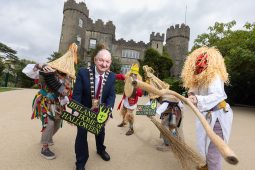GNÉ-ALT FÓGRAÍOCHTA: Seolann Fine Gall clár iontach ‘Éire: Baile Oíche Shamhna’
