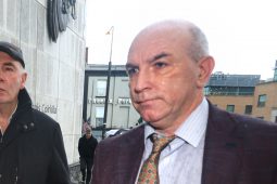 Cúig bliana go leith príosúin gearrtha ar DJ Carey as ‘caimiléireacht thar a bheith suarach’